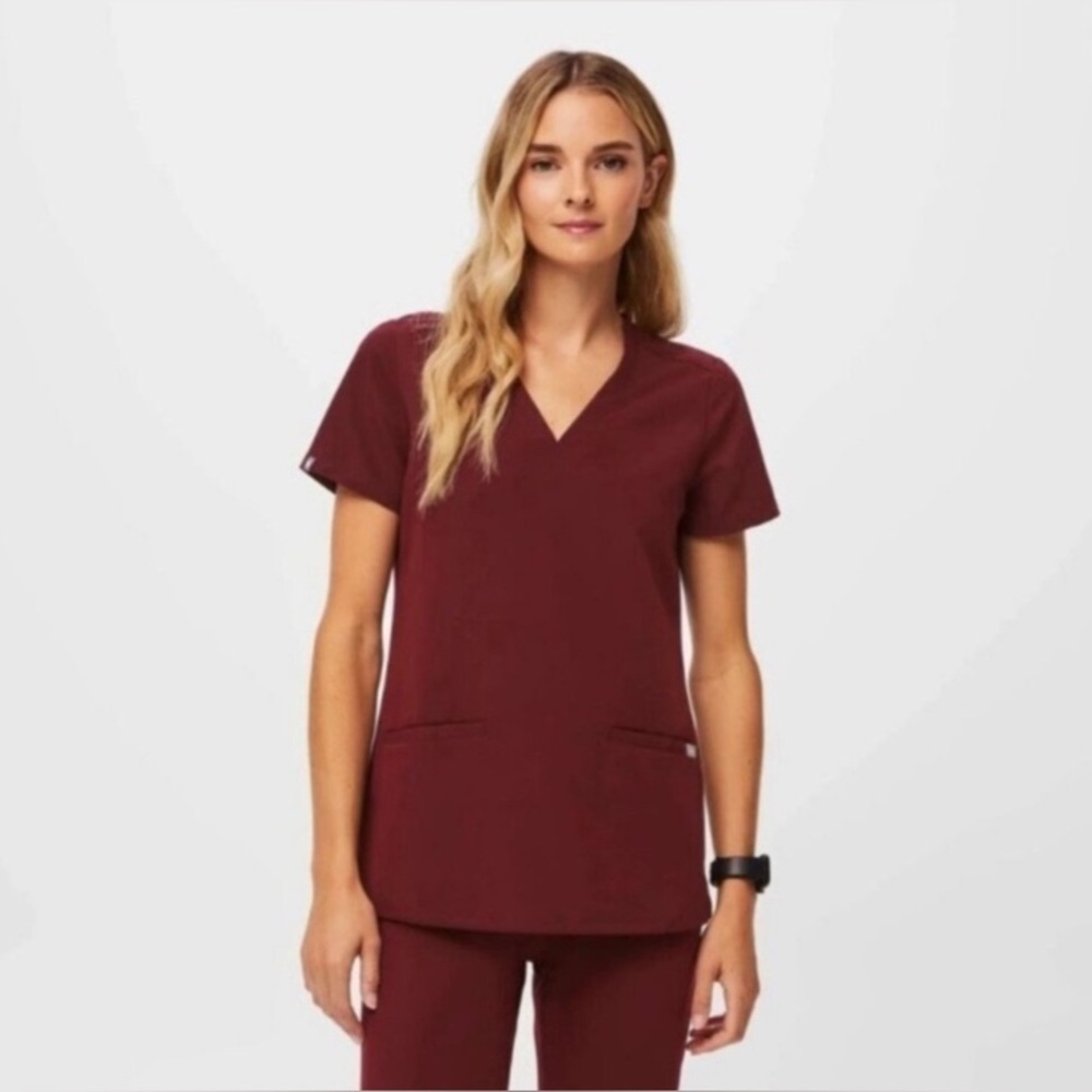 Figs Burgundy Casma Scrub Top
